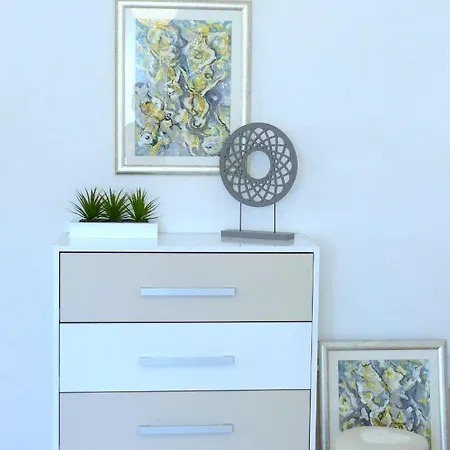 Iris Apartament *