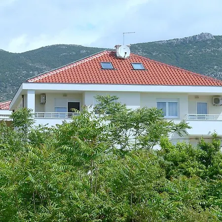 Appartement Iris Kaštela