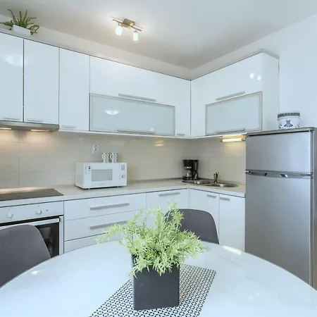 Iris Apartament