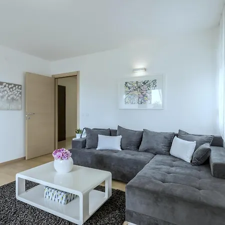 Apartament Iris