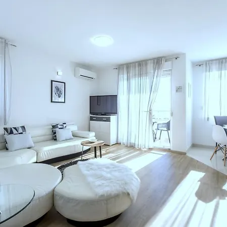 Apartament Iris