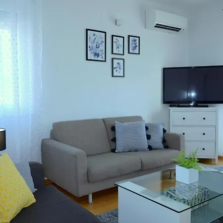 Apartment Iris Kaštela