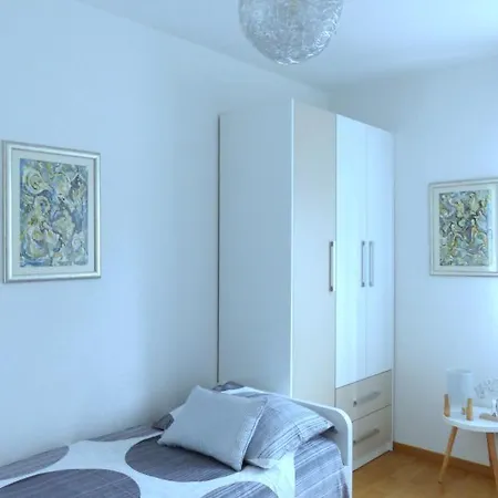 Iris Apartment