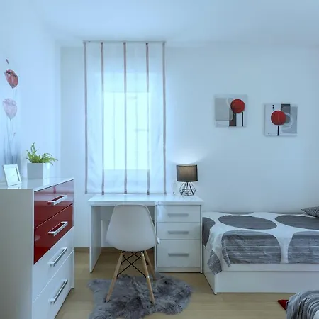 Iris Apartment